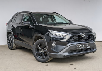 Подержанный автомобиль Toyota RAV4 2022 года (26 фото)