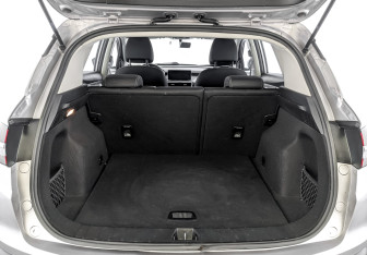 Подержанный автомобиль Geely Coolray 2022 года (10 фото)