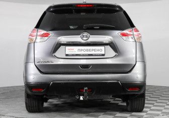 Подержанный автомобиль Nissan X-Trail 2017 года (6 фото)