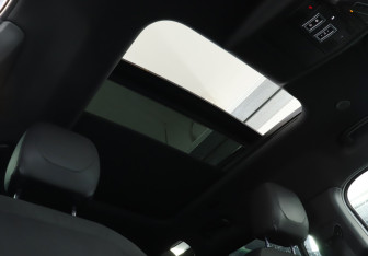 Подержанный автомобиль Land Rover Defender Suv 2020 года (20 фото)