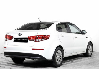 Подержанный автомобиль Kia Rio Sedan 2015 года (5 фото)