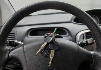 Подержанный автомобиль Hyundai Matrix 2009 года (16 фото)