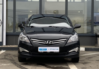 Подержанный автомобиль Hyundai Solaris Sedan 2016 года (2 фото)