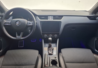 Подержанный автомобиль Skoda Octavia RS Liftback 2014 года (12 фото)