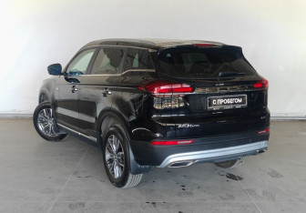 Подержанный автомобиль Geely Atlas Pro 2023 года (4 фото)