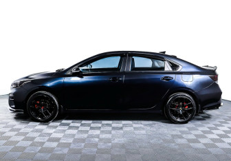 Подержанный автомобиль Kia Cerato Sedan 2019 года (3 фото)