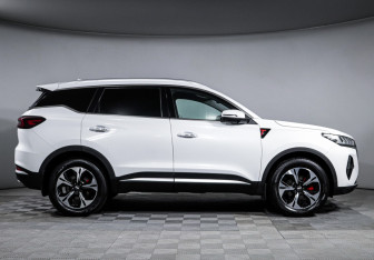 Подержанный автомобиль Chery Tiggo 7 Pro Max 2023 года (4 фото)