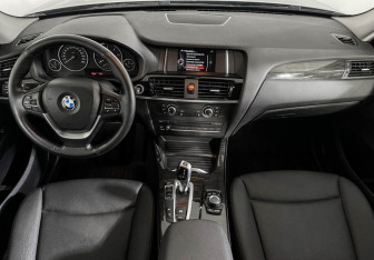 Подержанный автомобиль BMW X3 2016 года (11 фото)