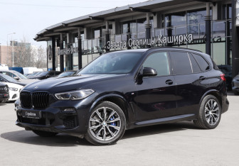 Подержанный автомобиль BMW X5 2019 года (26 фото)