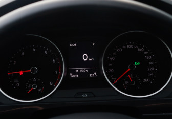 Подержанный автомобиль Volkswagen Tiguan 2017 года (23 фото)