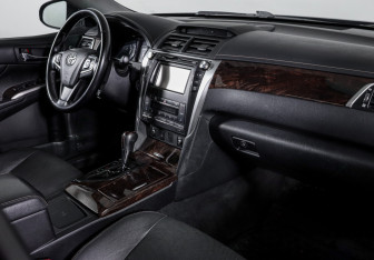 Подержанный автомобиль Toyota Camry Sedan 2015 года (9 фото)