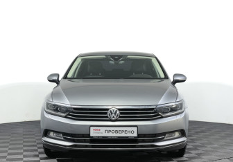 Подержанный автомобиль Volkswagen Passat Sedan 2019 года (2 фото)