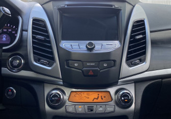 Подержанный автомобиль SsangYong Actyon 2014 года (13 фото)