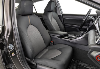 Подержанный автомобиль Toyota Camry Sedan 2019 года (23 фото)