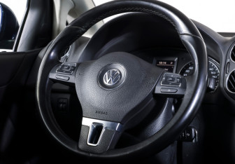 Подержанный автомобиль Volkswagen Golf Plus 2010 года (14 фото)