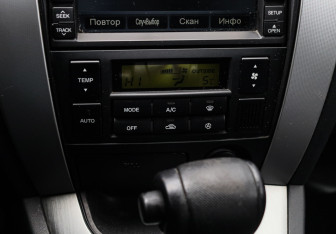 Подержанный автомобиль Hyundai Tucson 2008 года (13 фото)