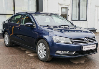 Подержанный автомобиль Volkswagen Passat Sedan 2012 года (3 фото)