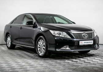 Подержанный автомобиль Toyota Camry Sedan 2012 года (3 фото)