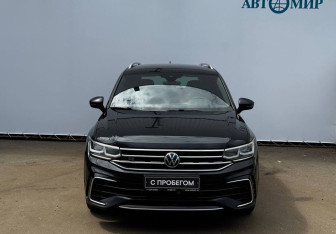 Подержанный автомобиль Volkswagen Tiguan 2021 года (2 фото)