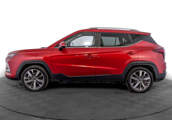 Подержанный автомобиль Москвич 3е 2023 года (8 фото)