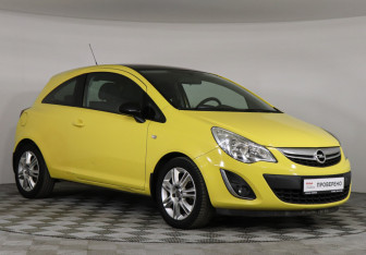Подержанный автомобиль Opel Corsa 2011 года (3 фото)