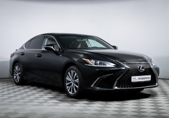 Подержанный автомобиль Lexus ES 2019 года (3 фото)