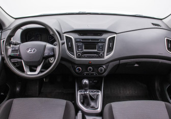 Подержанный автомобиль Hyundai Creta 2019 года (13 фото)