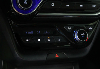 Подержанный автомобиль Changan Alsvin 2023 года (12 фото)