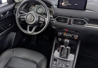 Подержанный автомобиль Mazda CX-5 2024 года (30 фото)
