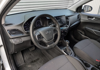 Подержанный автомобиль Hyundai Solaris Sedan 2020 года (15 фото)