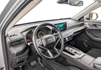 Подержанный автомобиль Haval Jolion 2022 года (16 фото)