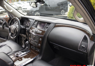 Подержанный автомобиль Nissan Patrol 2013 года (9 фото)
