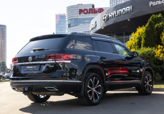 Подержанный автомобиль Volkswagen Teramont 2018 года (4 фото)
