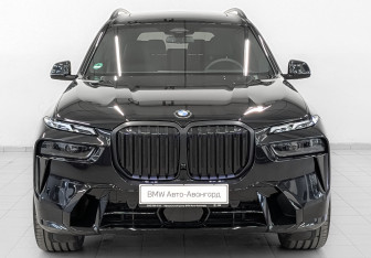 Новый BMW X7 2025 (5 фото)