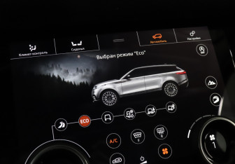 Подержанный автомобиль Land Rover Range Rover Velar 2018 года (22 фото)