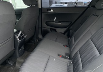 Подержанный автомобиль Kia Sportage 2017 года (20 фото)