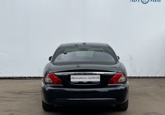 Подержанный автомобиль Jaguar X-Type Sedan 2008 года (6 фото)
