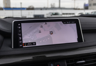 Подержанный автомобиль BMW X6 2019 года (21 фото)