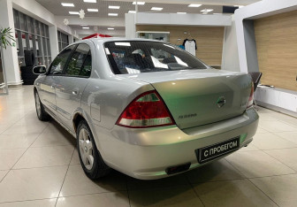 Подержанный автомобиль Nissan Almera Classic 2010 года (7 фото)