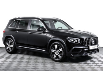 Подержанный автомобиль Mercedes-Benz GLB 2021 года (3 фото)