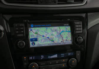 Подержанный автомобиль Nissan X-Trail 2016 года (14 фото)