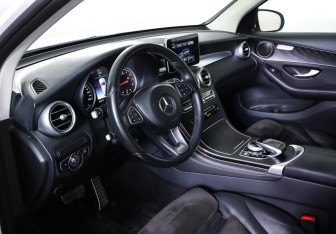 Подержанный автомобиль Mercedes-Benz GLC Coupe 2017 года (15 фото)