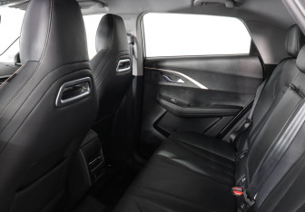 Подержанный автомобиль Omoda C5 2023 года (12 фото)