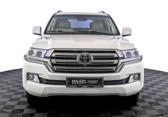 Подержанный автомобиль Toyota Land Cruiser Suv 2016 года (2 фото)