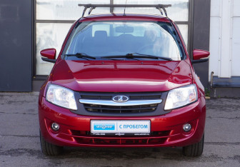 Подержанный автомобиль LADA (ВАЗ) Granta Sedan 2013 года (2 фото)