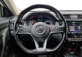 Подержанный автомобиль Nissan X-Trail 2021 года (21 фото)