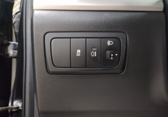 Подержанный автомобиль SsangYong Actyon 2011 года (18 фото)