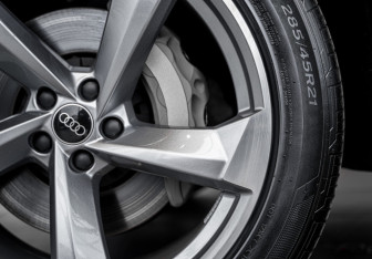 Новый Audi Q8 2025 (39 фото)