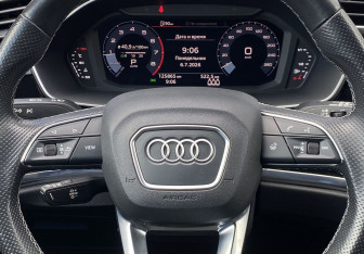 Подержанный автомобиль Audi Q3 2021 года (16 фото)