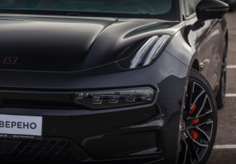 Подержанный автомобиль Zeekr 001 2023 года (12 фото)